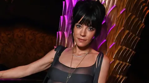 Lily Allen is ‘vicious’ and ‘raw’ on her tell-all break-up album