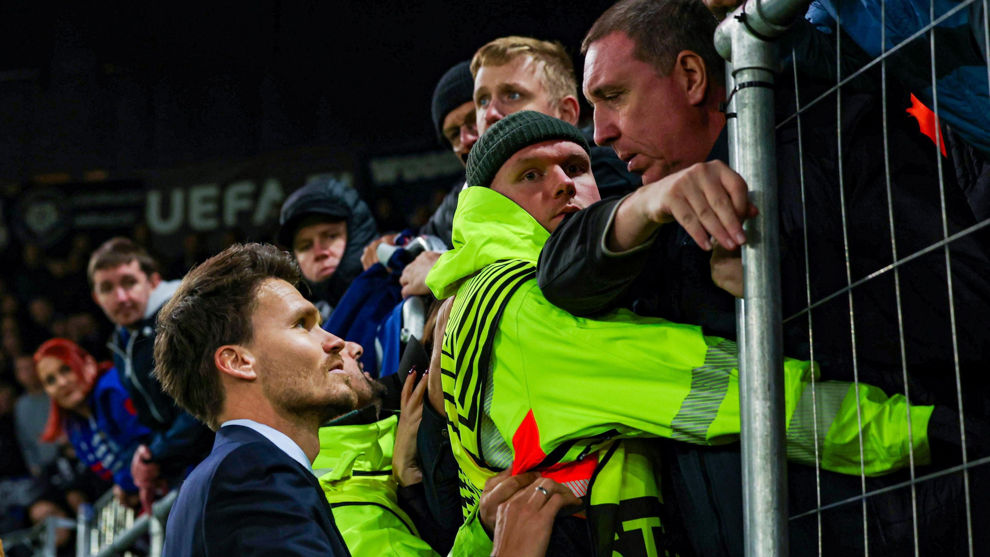 ‘Red flags for Rohl as Rangers routed in first game’